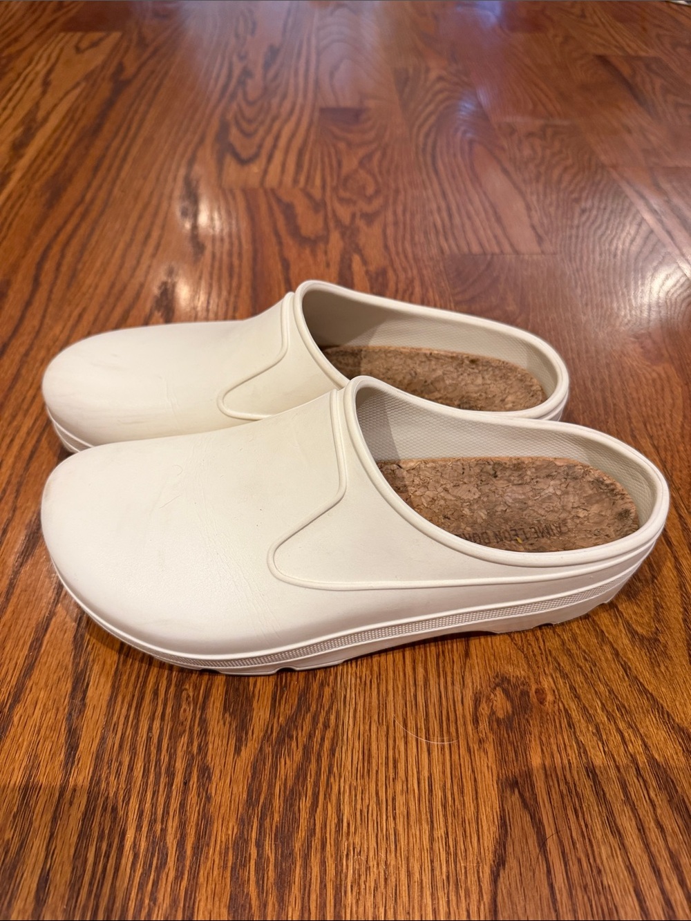 Aime Leon Dore Men's White Slip-On Cork-Trim Clogs